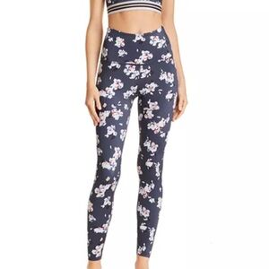 Beyond Yoga Lux Navy Floral High Rise Ankle Leggings size Small